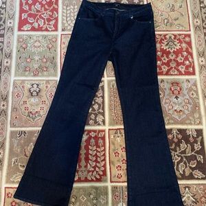 *UNIVERSAL STANDARD* High Rise Flare Jeans 😍